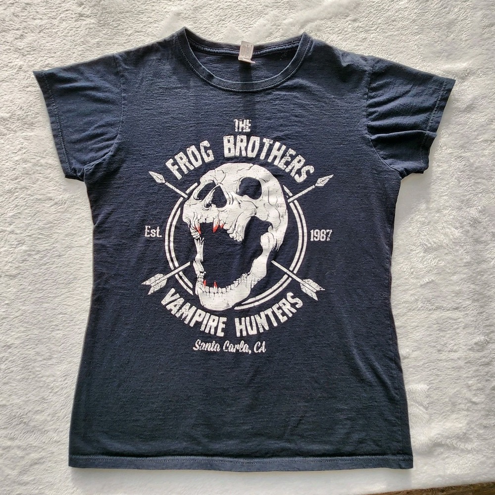 Frog Brothers Vampire Hunters T Shirt Ladies XL Lost Boys Santa Carla Horror Top